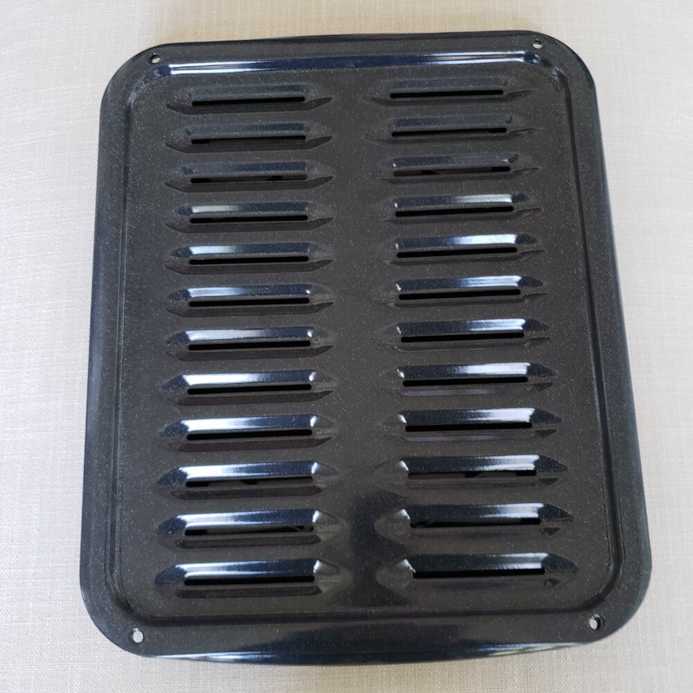 New 2-Piece Enamel Broiler Pan